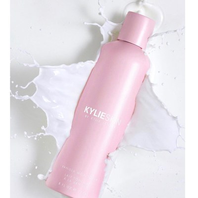 This image has an empty alt attribute; its file name is vanilla20milk20toner.jpeg